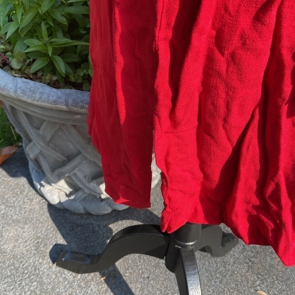 Universal thread red v neck sleeveless dress nwt - Picture 4 of 9